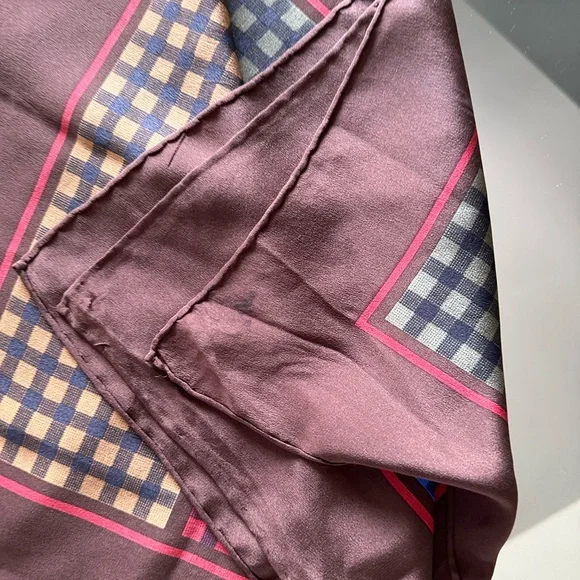 YSL Vintage Authentic Luxury YVES SAINT LAURENT Square 100% Silk Scarf 30X30in - Picture 7 of 14